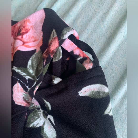 ALYX petite black dress with pink floral and shoulder cutout size 14P - Picture 5 of 11